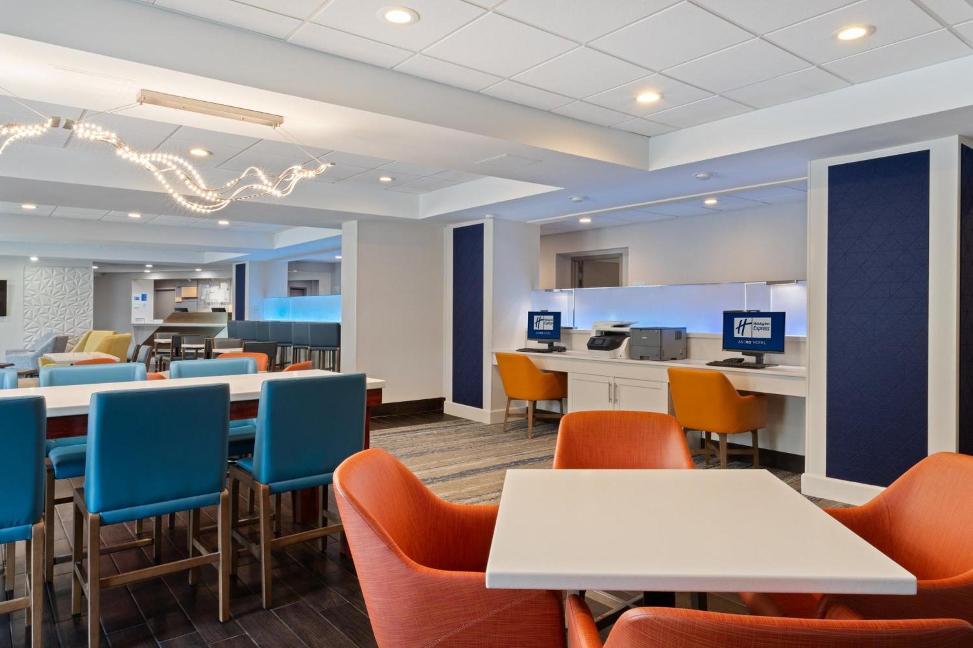 Holiday Inn Express & Suites Cincinnati Riverfront By Ihg Covington Bagian luar foto