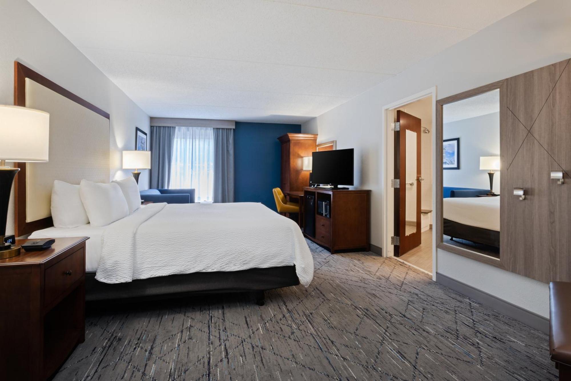 Holiday Inn Express & Suites Cincinnati Riverfront By Ihg Covington Bagian luar foto
