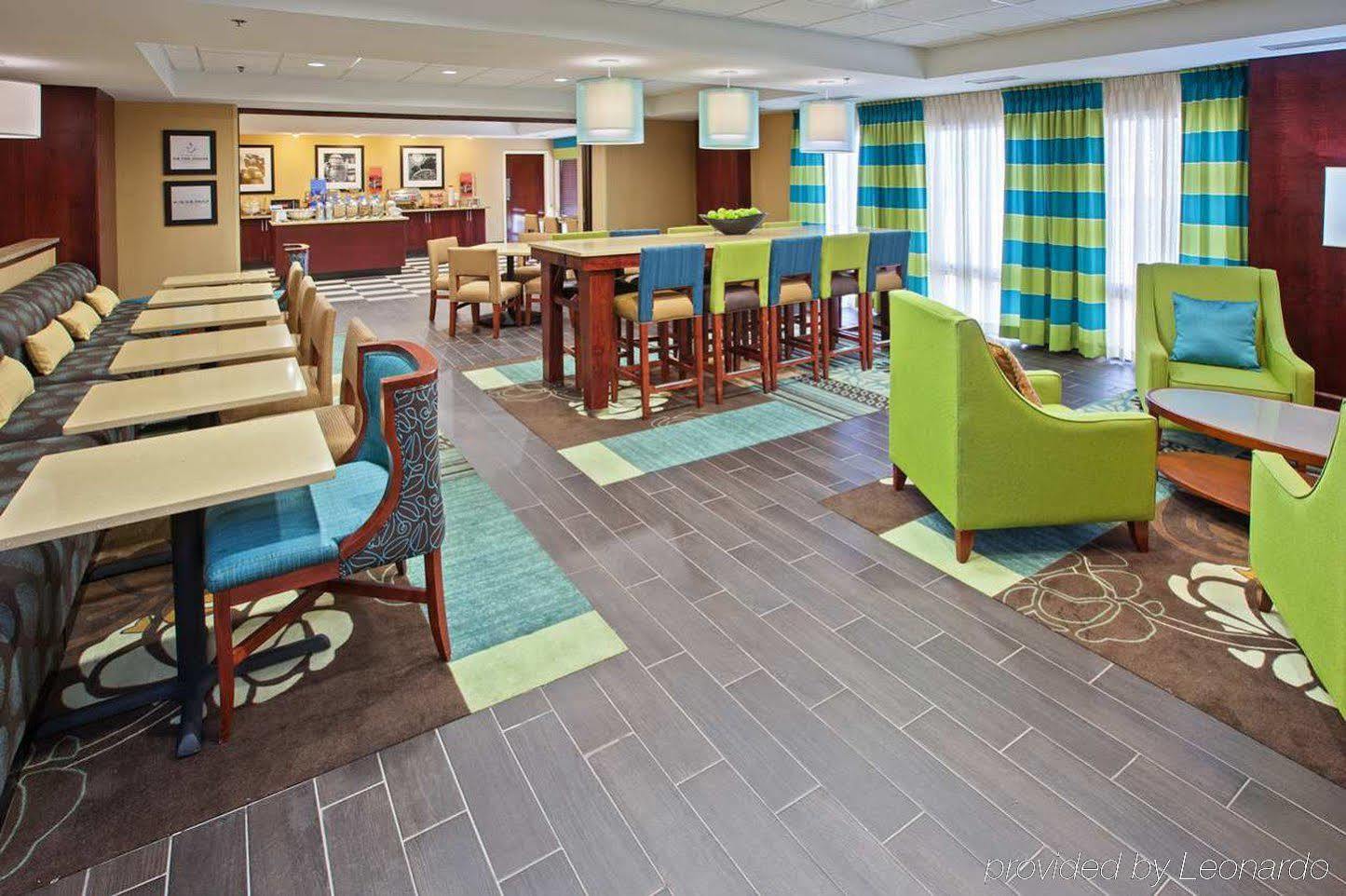 Holiday Inn Express & Suites Cincinnati Riverfront By Ihg Covington Bagian luar foto
